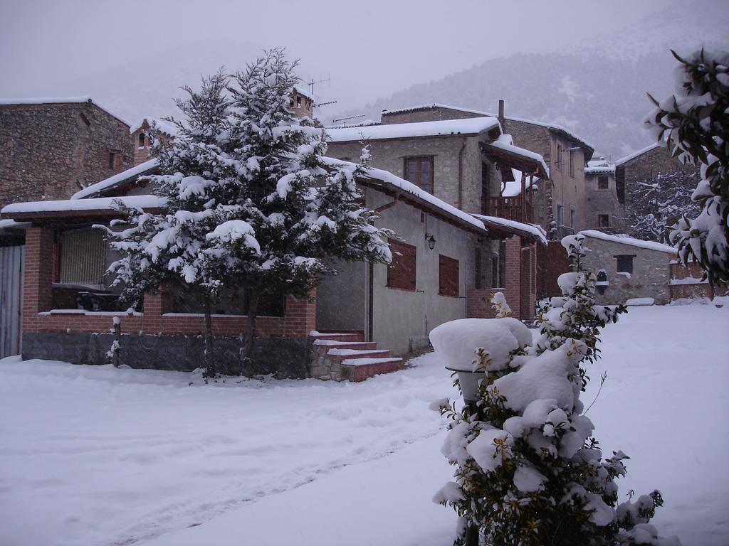 Vila Il Fienile Barete Exteriér fotografie